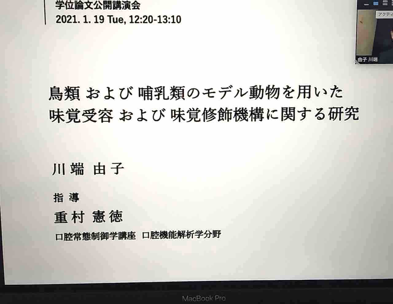 ��[����w��